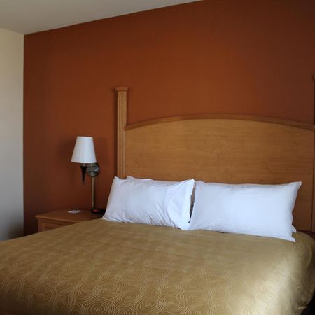 Mainstay Suites Watford City - Event Center Room photo