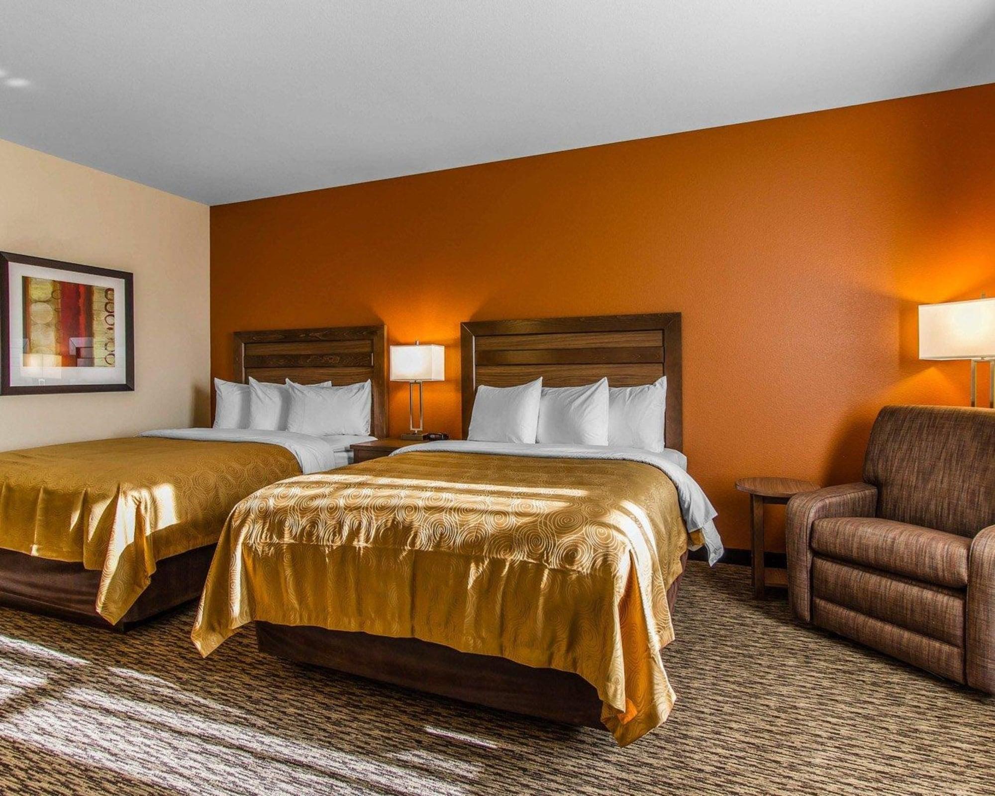 Mainstay Suites Watford City - Event Center Exterior photo